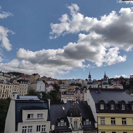 Apartmens Kv Karlovy Vary Luaran gambar