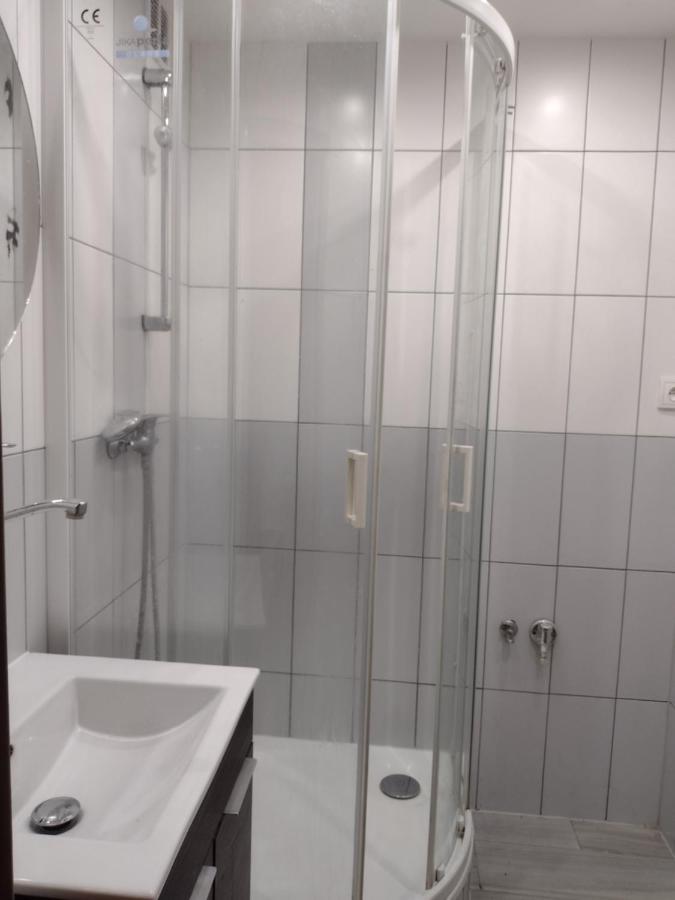 Apartmens Kv Karlovy Vary Luaran gambar