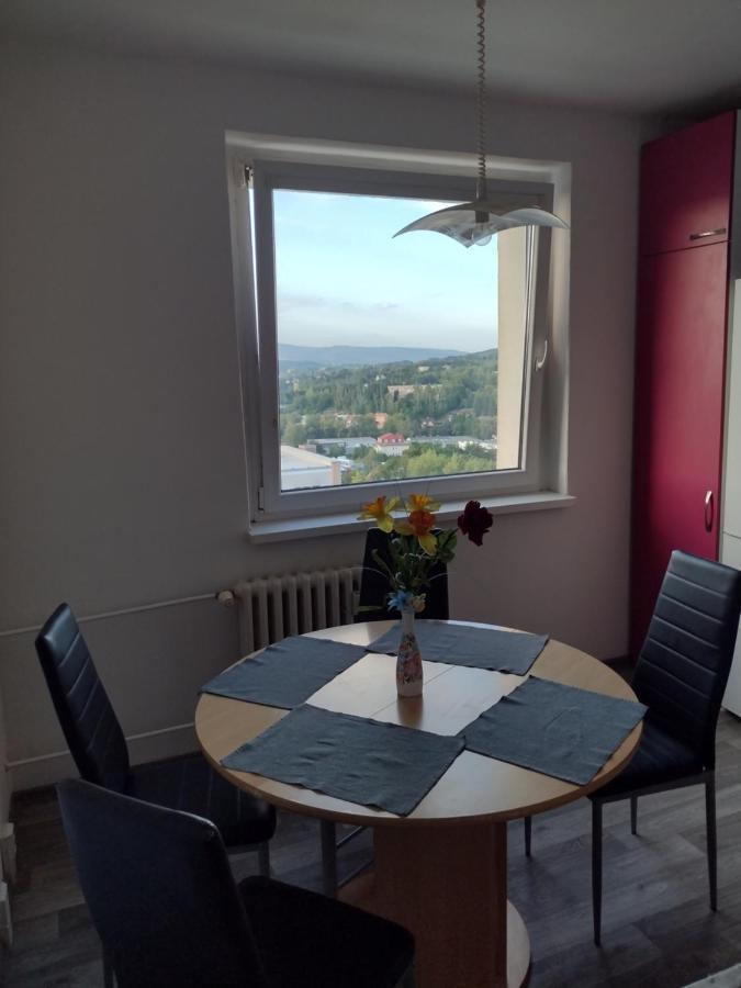Apartmens Kv Karlovy Vary Luaran gambar