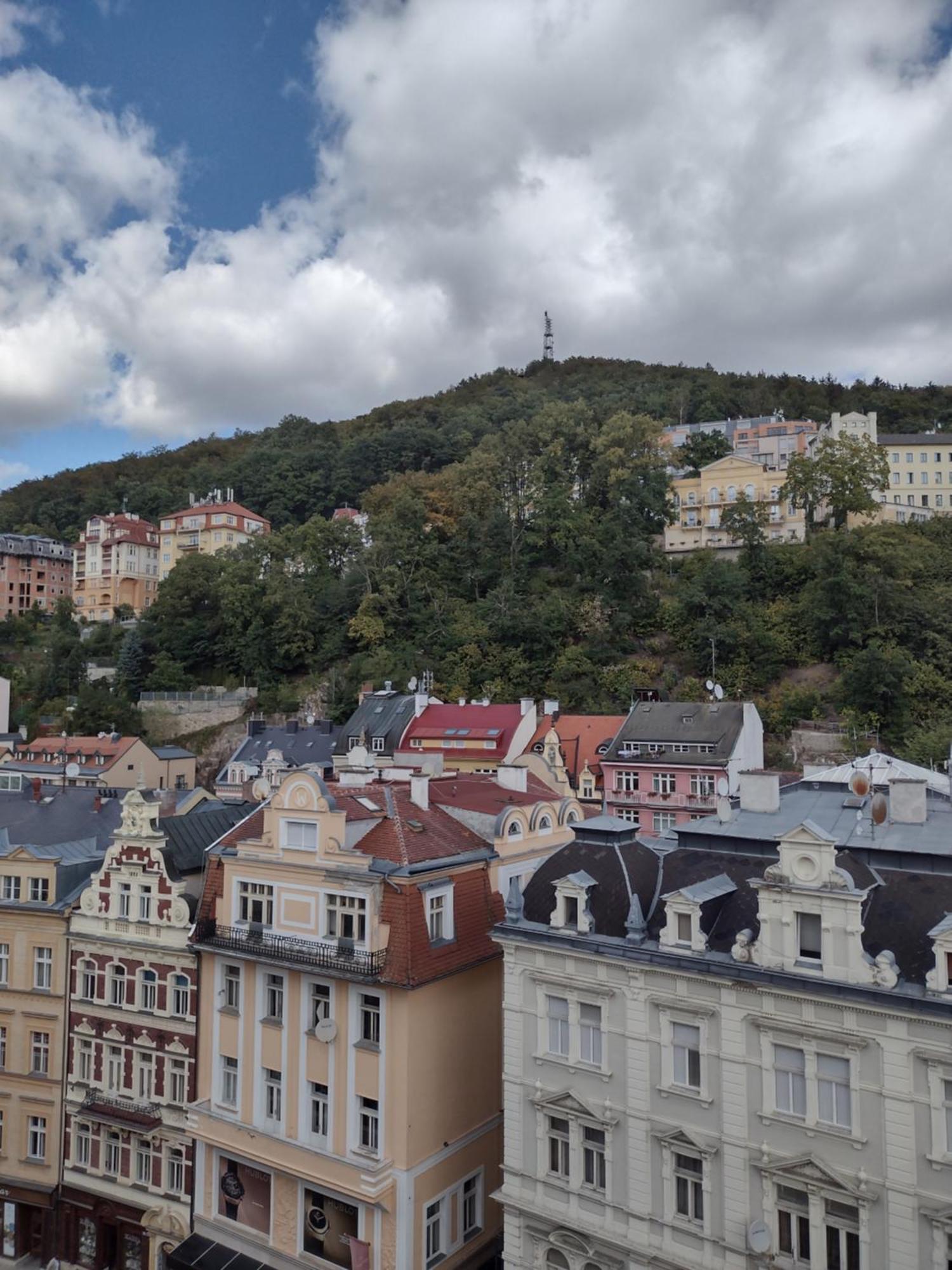 Apartmens Kv Karlovy Vary Luaran gambar